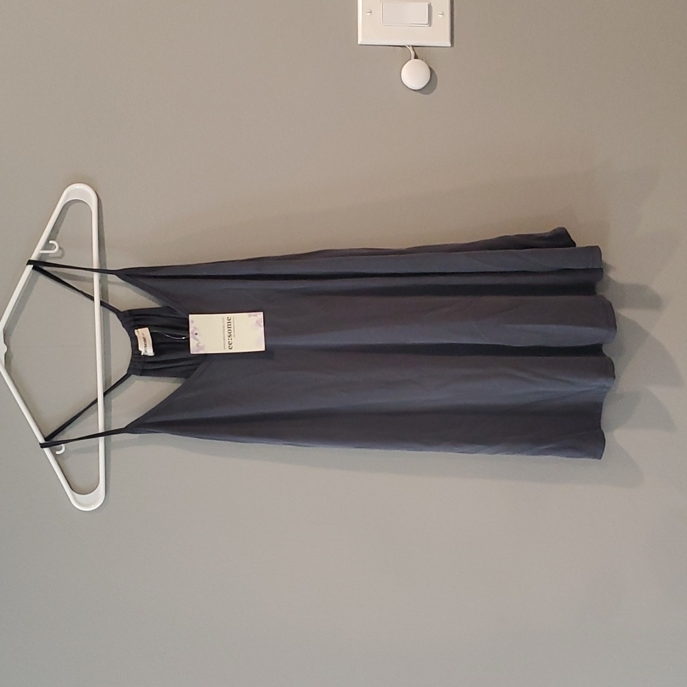 The Tayson Tank- Flowy and Flattering - Picture 4 of 6